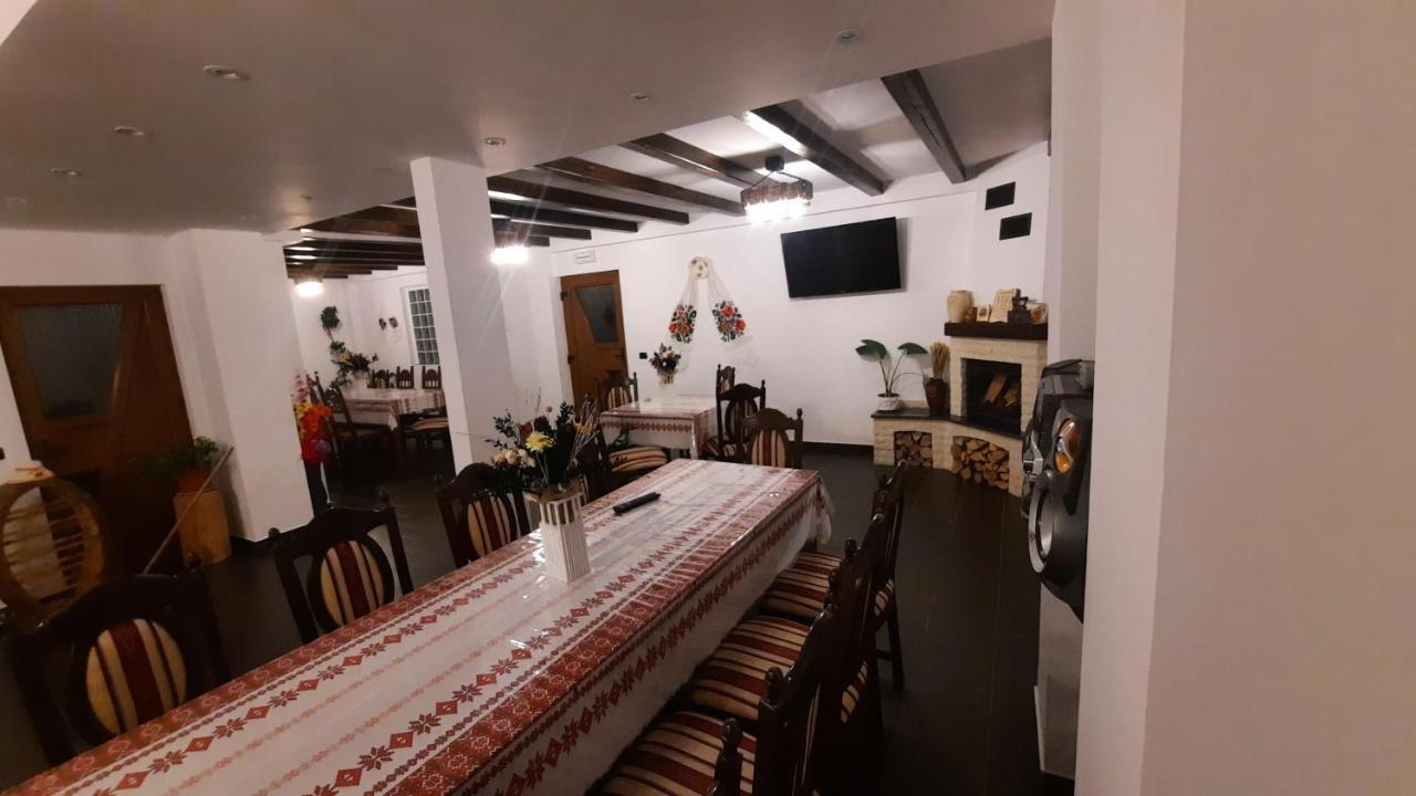 מלון בורסא Cabana Cascada Cailor מראה חיצוני תמונה
